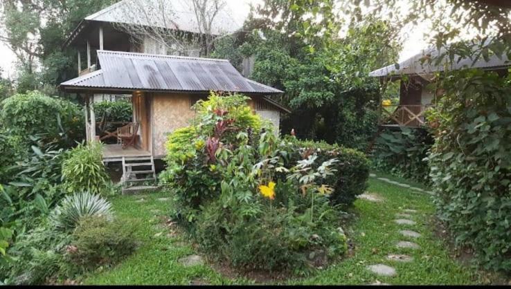 Maylyn Guesthouse Ванг Виенг Екстериор снимка